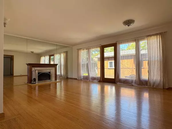 Sunnyvale, CA 94087,1201 Heatherstone WAY