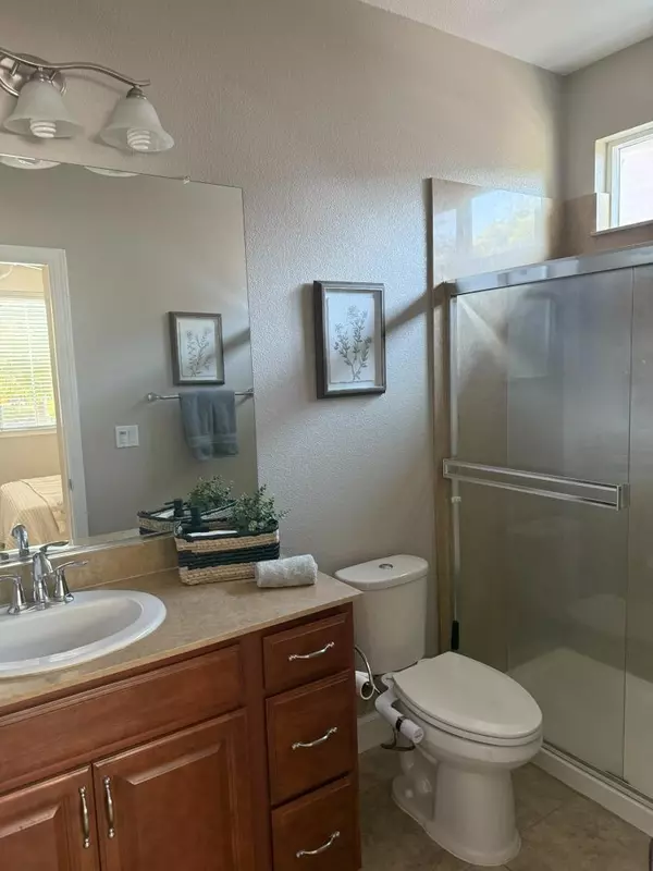 Gilroy, CA 95020,7722 Curry DR