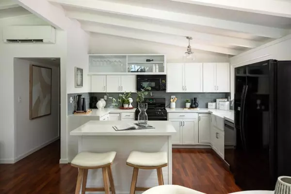 Sunnyvale, CA 94089,1269 Manzano WAY