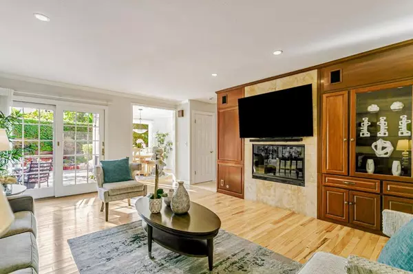 Cupertino, CA 95014,10309 Mcklintock LN