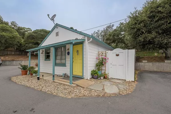 Prunedale, CA 93907,17229 McGuffie RD