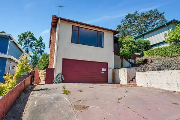 San Mateo, CA 94403,2224 Ensenada WAY
