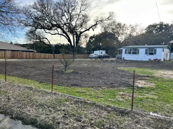 10050 W Front RD, Atascadero, CA 93422