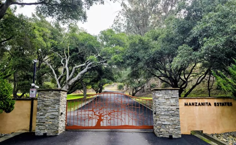 18530 Berta Ridge PL, Salinas, CA 93907