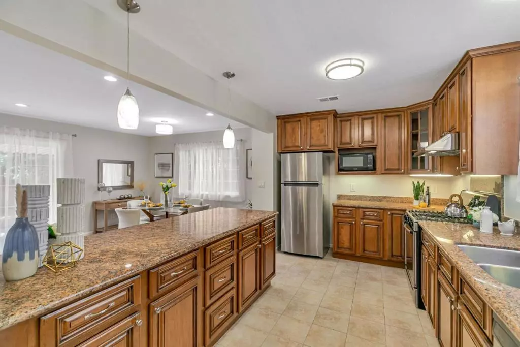 San Jose, CA 95130,1398 Garrans DR