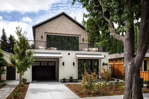 Palo Alto, CA 94301,162 Waverley ST