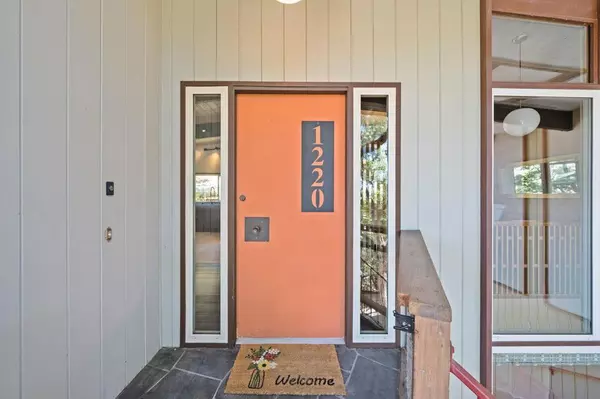 Belmont, CA 94002,1220 Chula Vista DR