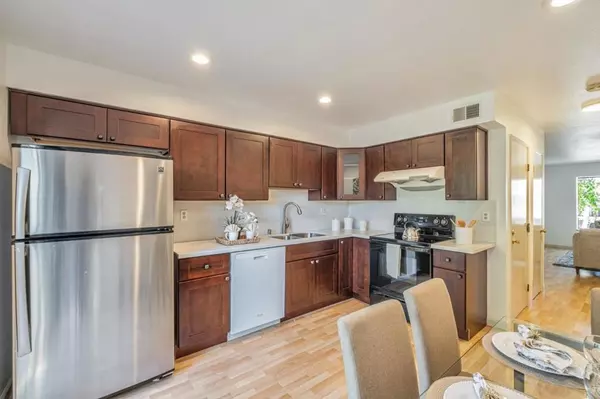 Fremont, CA 94538,3872 Wildflower