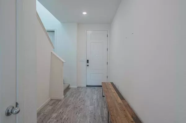 Hollister, CA 95023,520 Gabriele CT