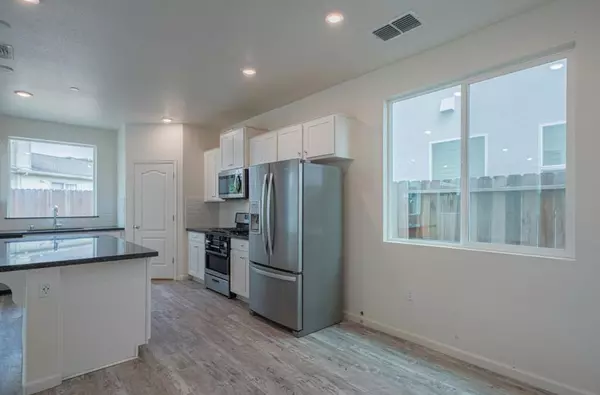 Hollister, CA 95023,520 Gabriele CT