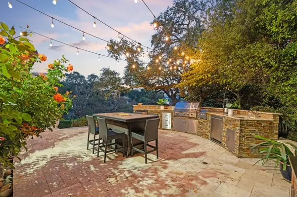Gilroy, CA 95020,2302 Hoya LN
