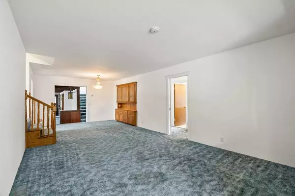 Redwood City, CA 94062,2825 Hopkins AVE