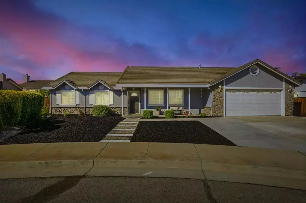 Hollister, CA 95023,1680 El Camino De Vida