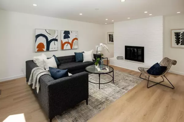 Sunnyvale, CA 94087,1335 Bobolink CIR