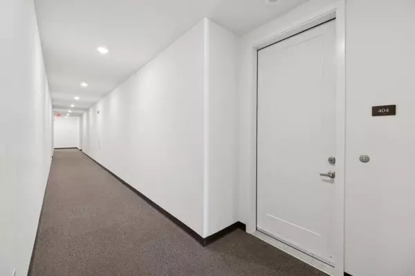 Foster City, CA 94404,1028 Foster Square LN #404