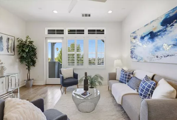 San Mateo, CA 94403,2876 Saratoga DR