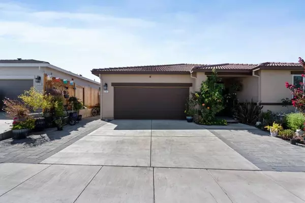 Hollister, CA 95023,2141 Wildflower DR