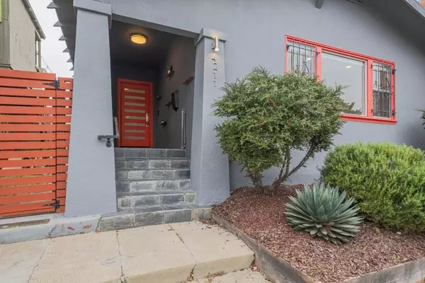 Oakland, CA 94609,4211 Martin Luther King Jr WAY