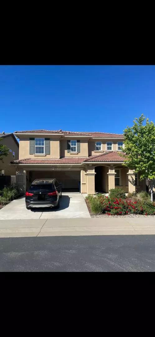 10000 Asilomar LN, Elk Grove, CA 95757