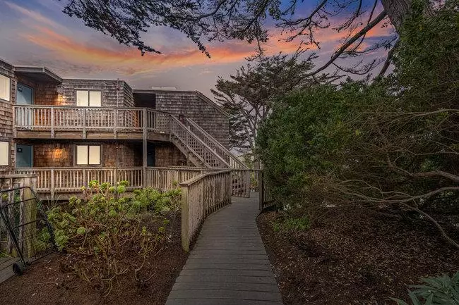 Watsonville, CA 95076,101 Shell DR #102