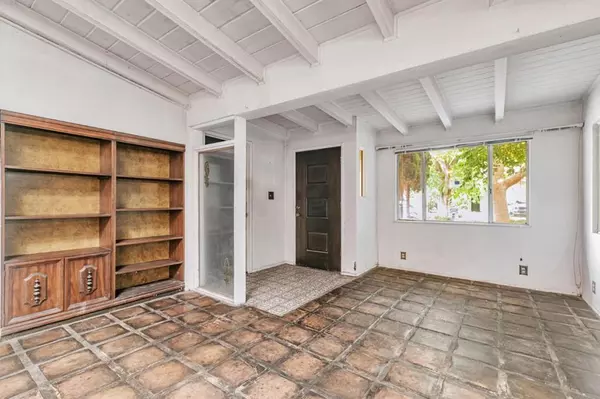 Mountain View, CA 94043,1892 Drew AVE