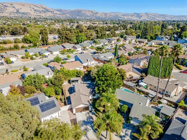 San Jose, CA 95131,2210 Renfrew CT