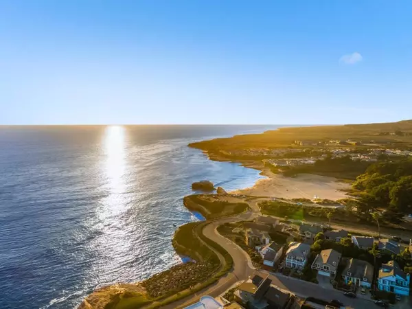 Santa Cruz, CA 95060,2395 Delaware AVE