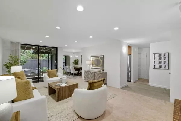 Mountain View, CA 94043,2000 Rock ST #7