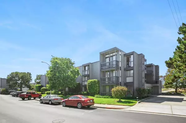 San Mateo, CA 94404,425 Anchor RD #317