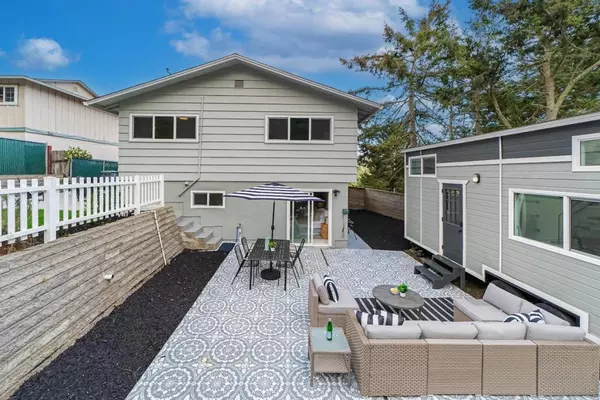 Pacifica, CA 94044,1557 Terra Nova BLVD