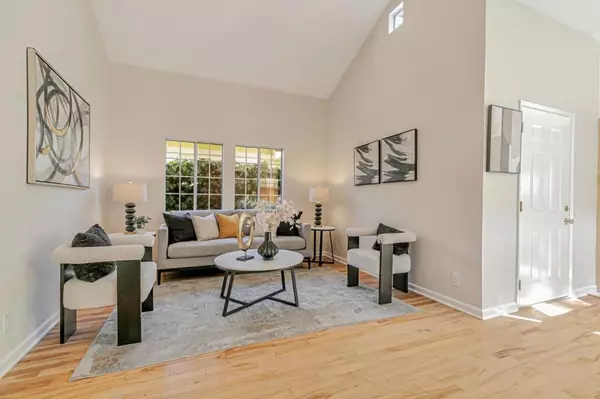 Mountain View, CA 94040,280 College AVE