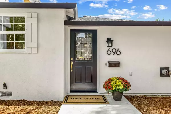 Los Gatos, CA 95030,696 N Santa Cruz AVE