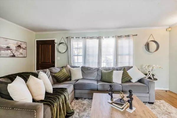 Oakland, CA 94605,9401 Castlewood ST