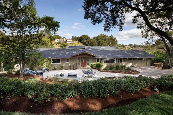13050 Cumbra Vista CT, Los Altos Hills, CA 94022
