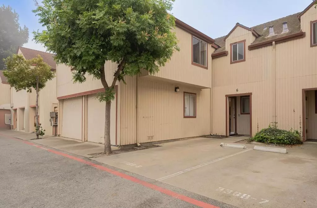 Salinas, CA 93906,2368 N Main ST #6