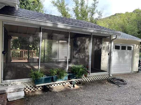 Los Gatos, CA 95033,18065 Soda Springs RD