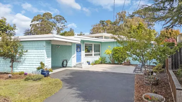 Aptos, CA 95003,511 Cliff DR