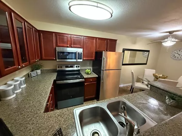 Milpitas, CA 95035,496 Dempsey RD #199