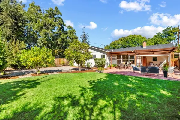 1260 Grant RD, Los Altos, CA 94024