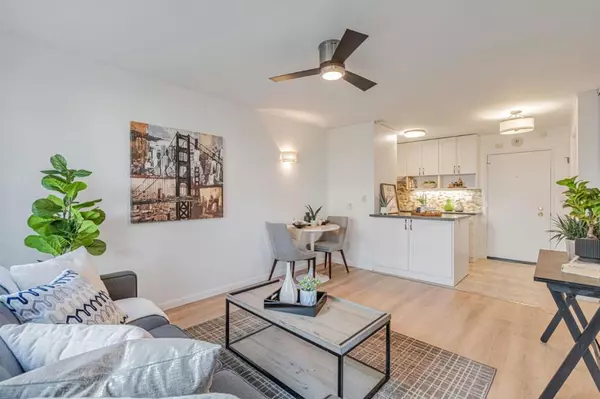 Emeryville, CA 94608,4 Anchor DR #F230