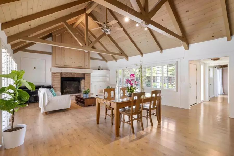 20 Kent PL, Palo Alto, CA 94301