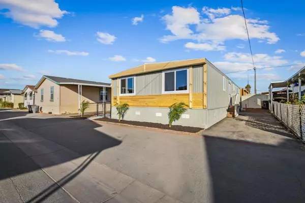 Salinas, CA 93906,20 Russell RD
