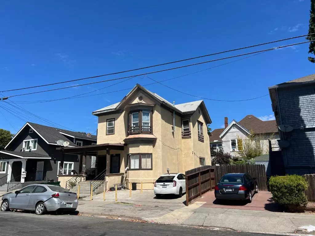 Stockton, CA 95202,111 W Poplar ST
