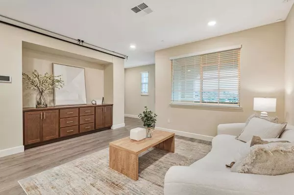 Sunnyvale, CA 94089,105 Gaia TER