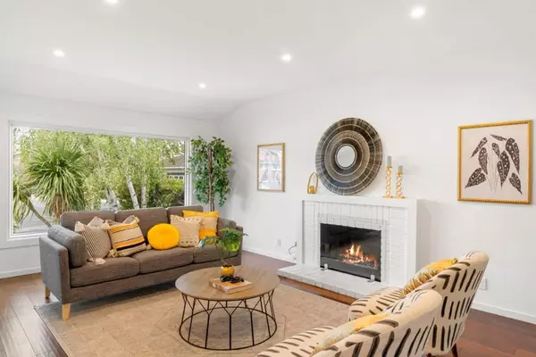 1656 Oakwood DR, San Mateo, CA 94403