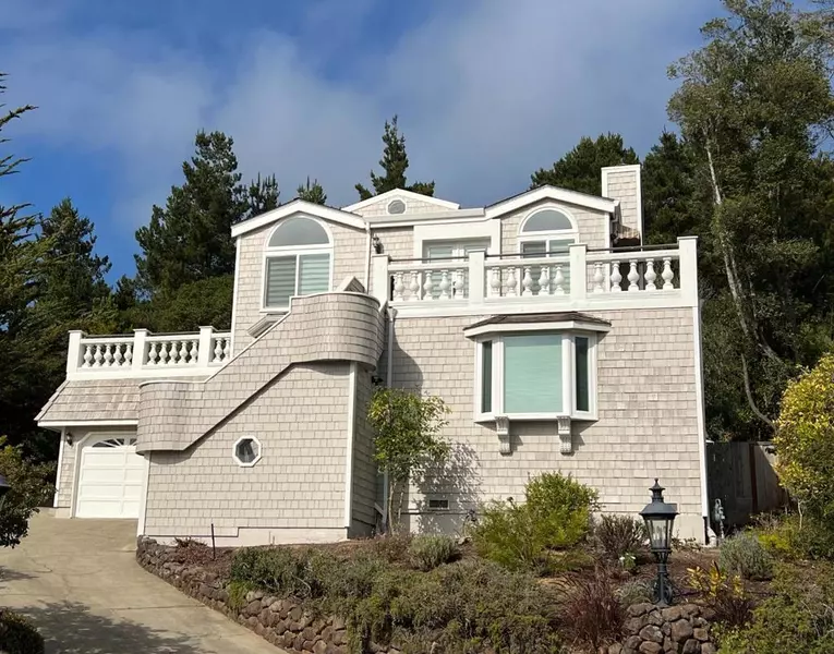 255 Thunderbird DR, Aptos, CA 95003