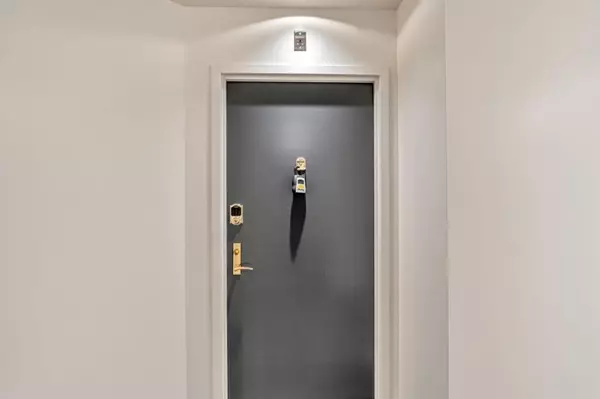 Emeryville, CA 94608,6363 Christie AVE #2122