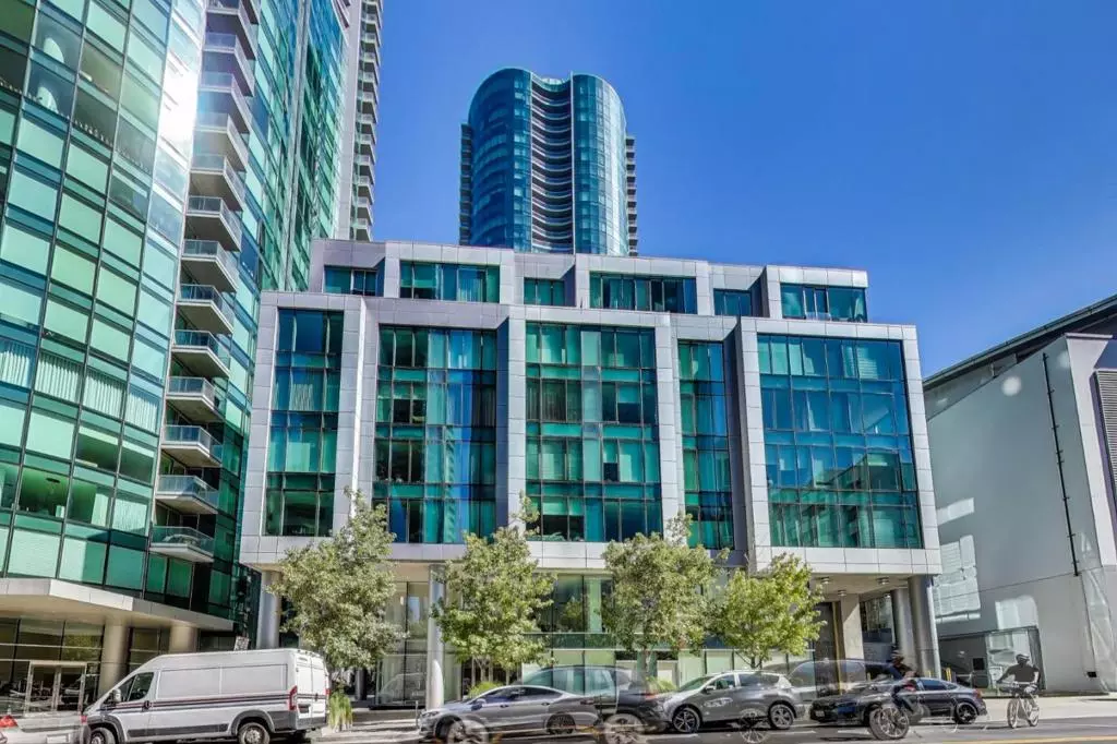 San Francisco, CA 94105,333 Main ST #8G