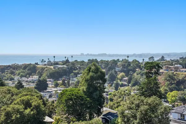 Aptos, CA 95003,220 Shoreview DR