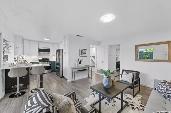 971 Marquette LN, Foster City, CA 94404